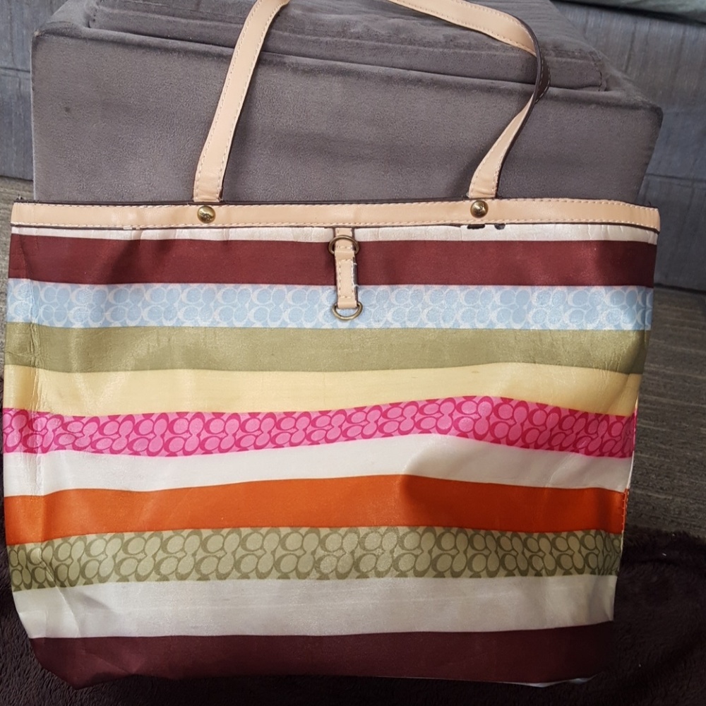 Coach Purse - Picture 4 of 8